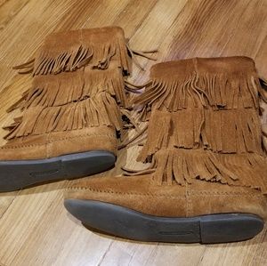 Minnetonka Boots 3 layers